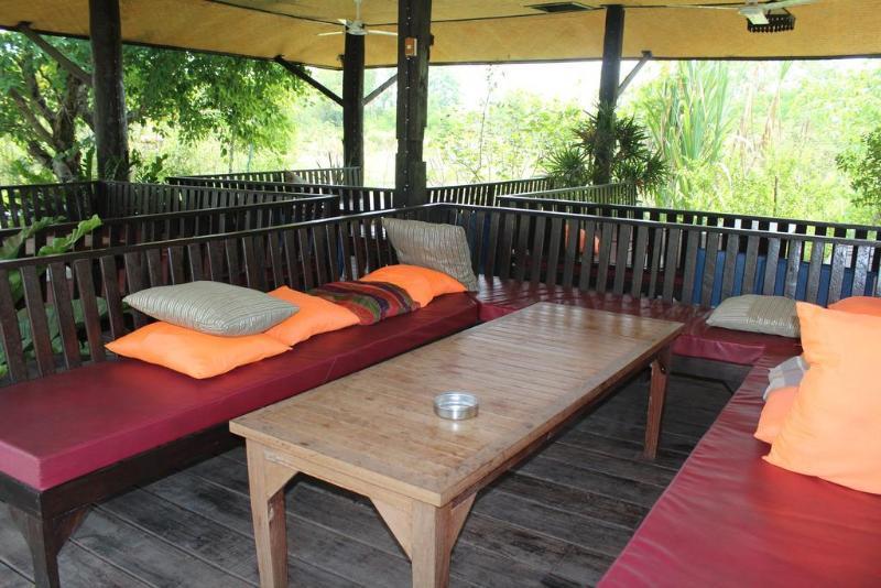 Little Village Chiang Mai Ханг Донг Екстериор снимка